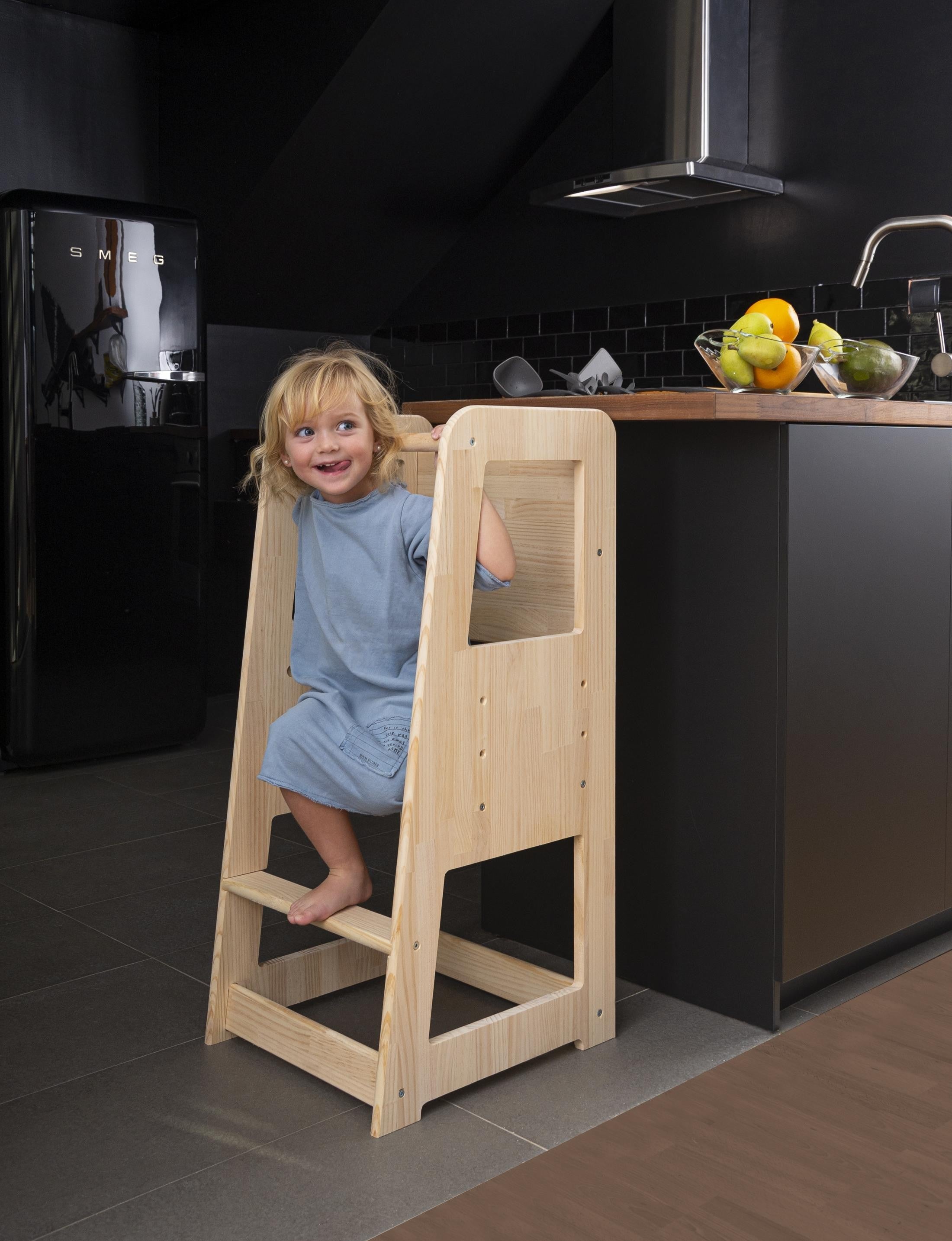 Learning Tower estilo Montessori