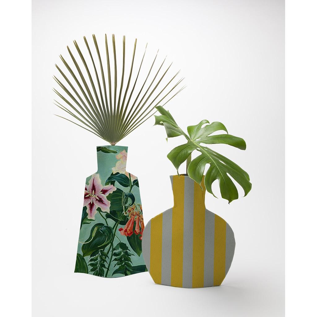 Flower Vases XL (Turquoise Flowers)