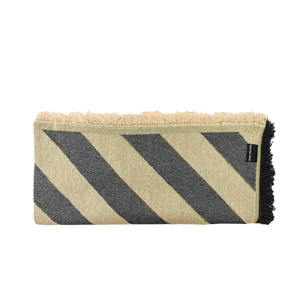 Colcha 240X240 (Black Lines)