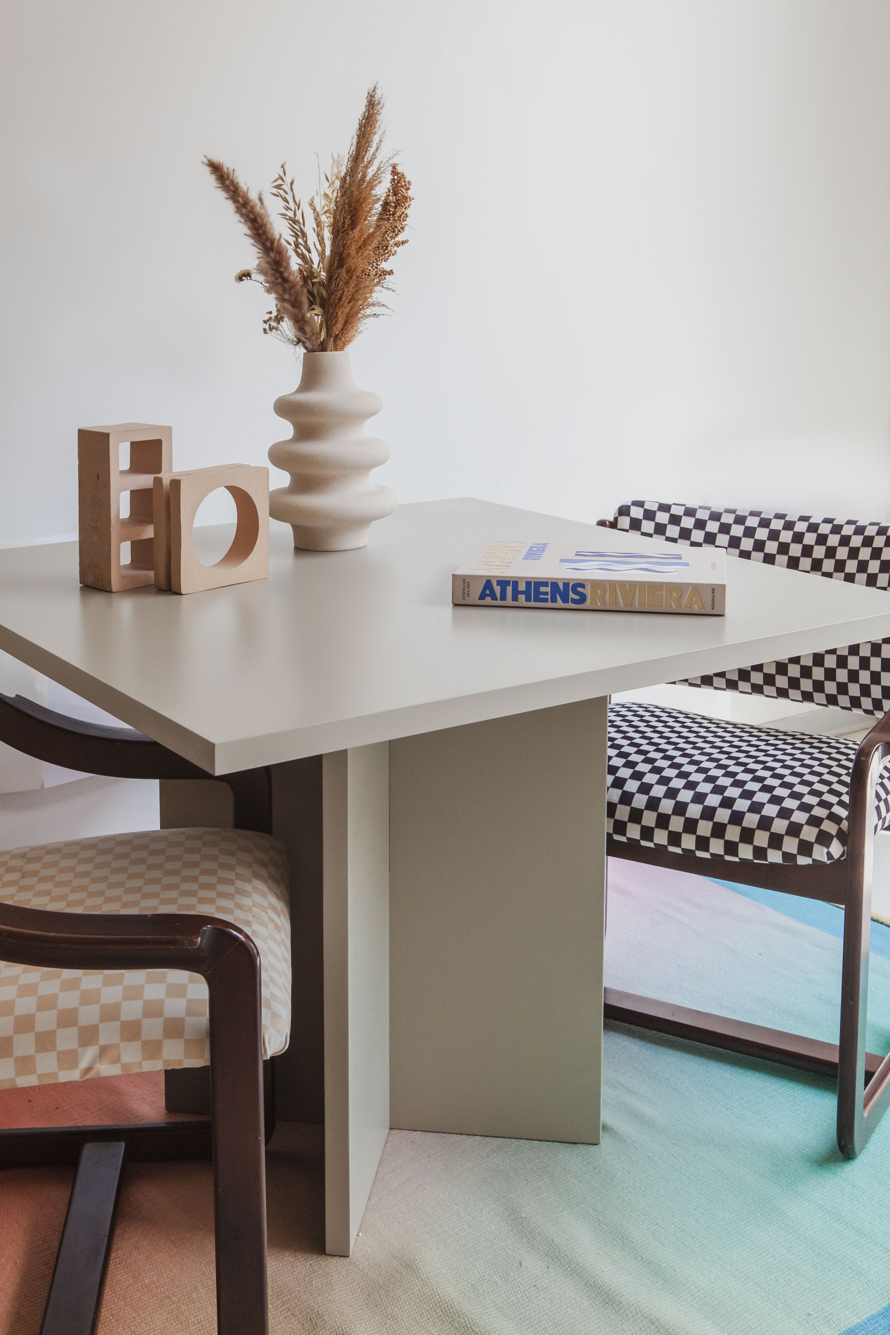 Mesa de comedor cuadrada Matilda Taupe 100x100