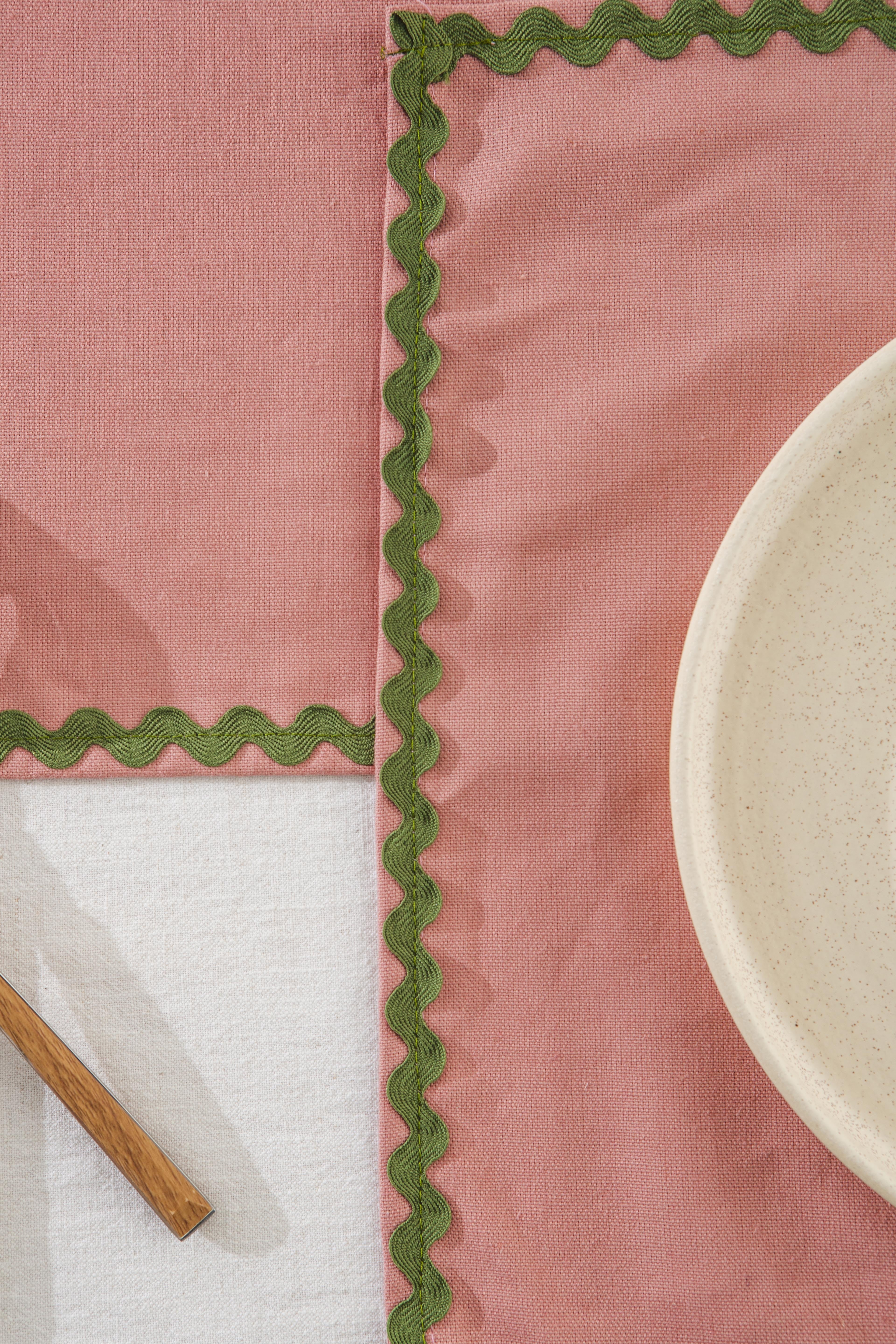 Set 2 Wavy Pink table runners