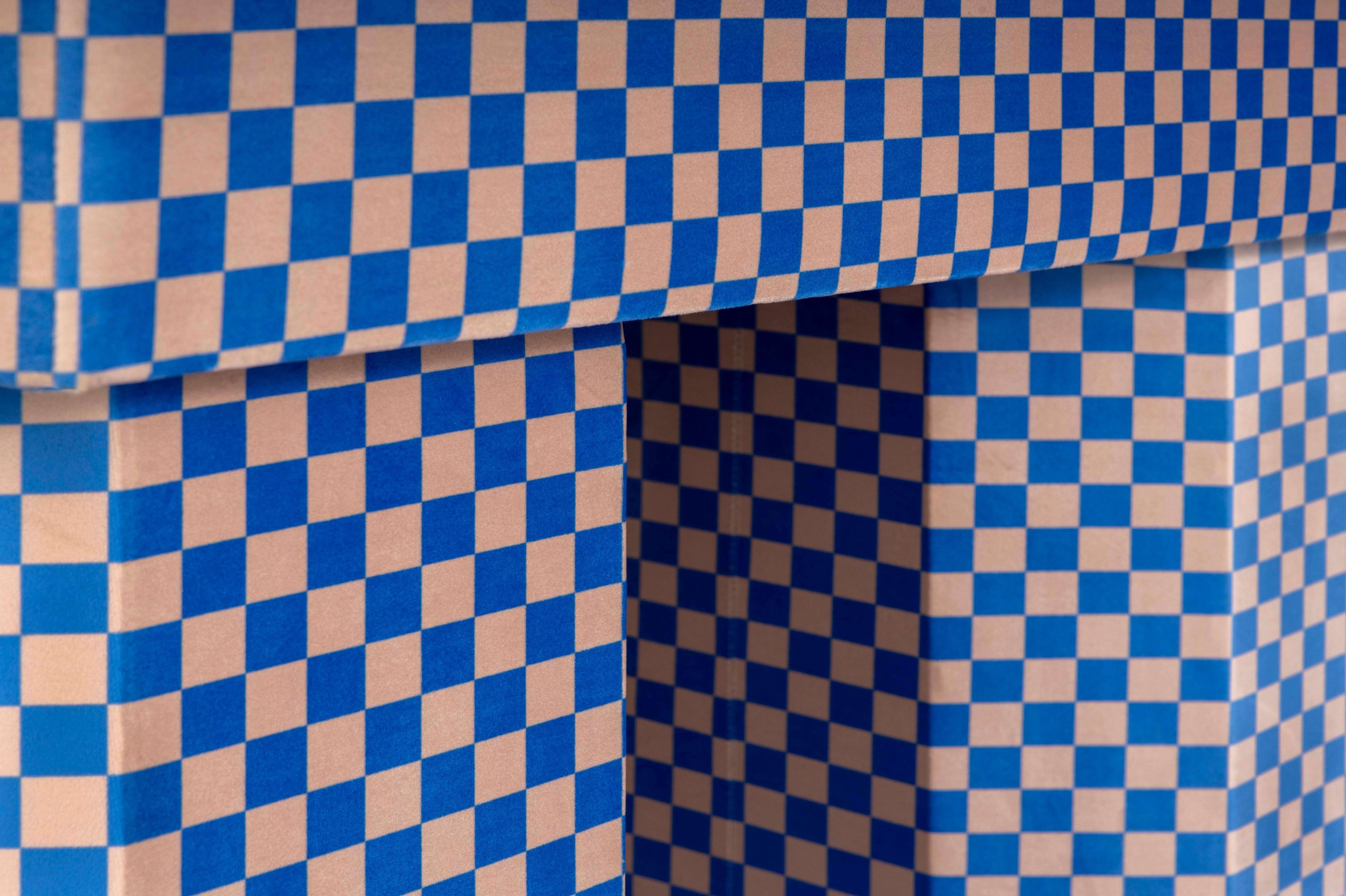 Viva Bench checkerboard pink and Blue