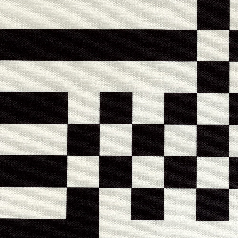 Outdoor QR Black