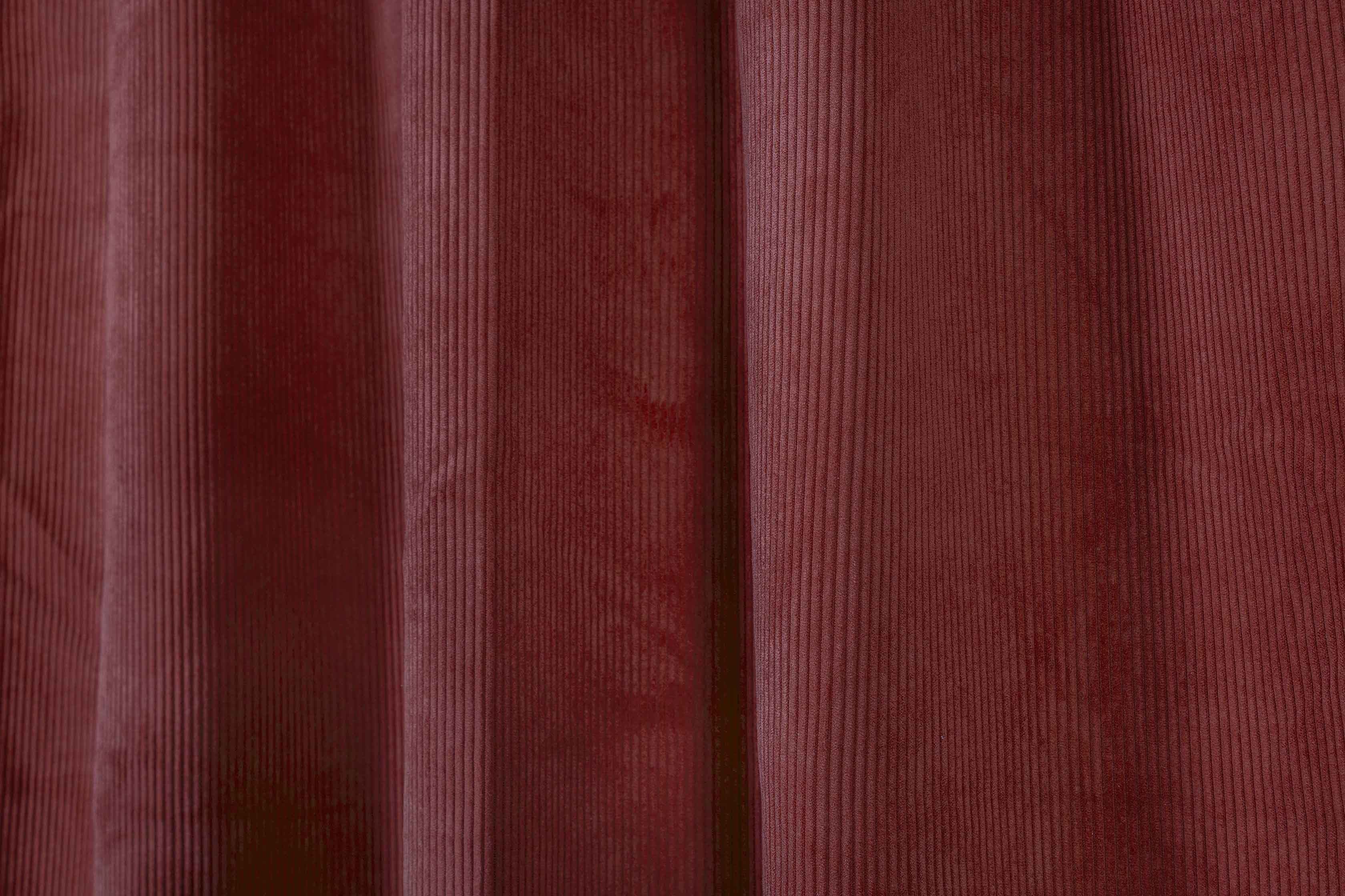 Cortina Jim pana Rojo