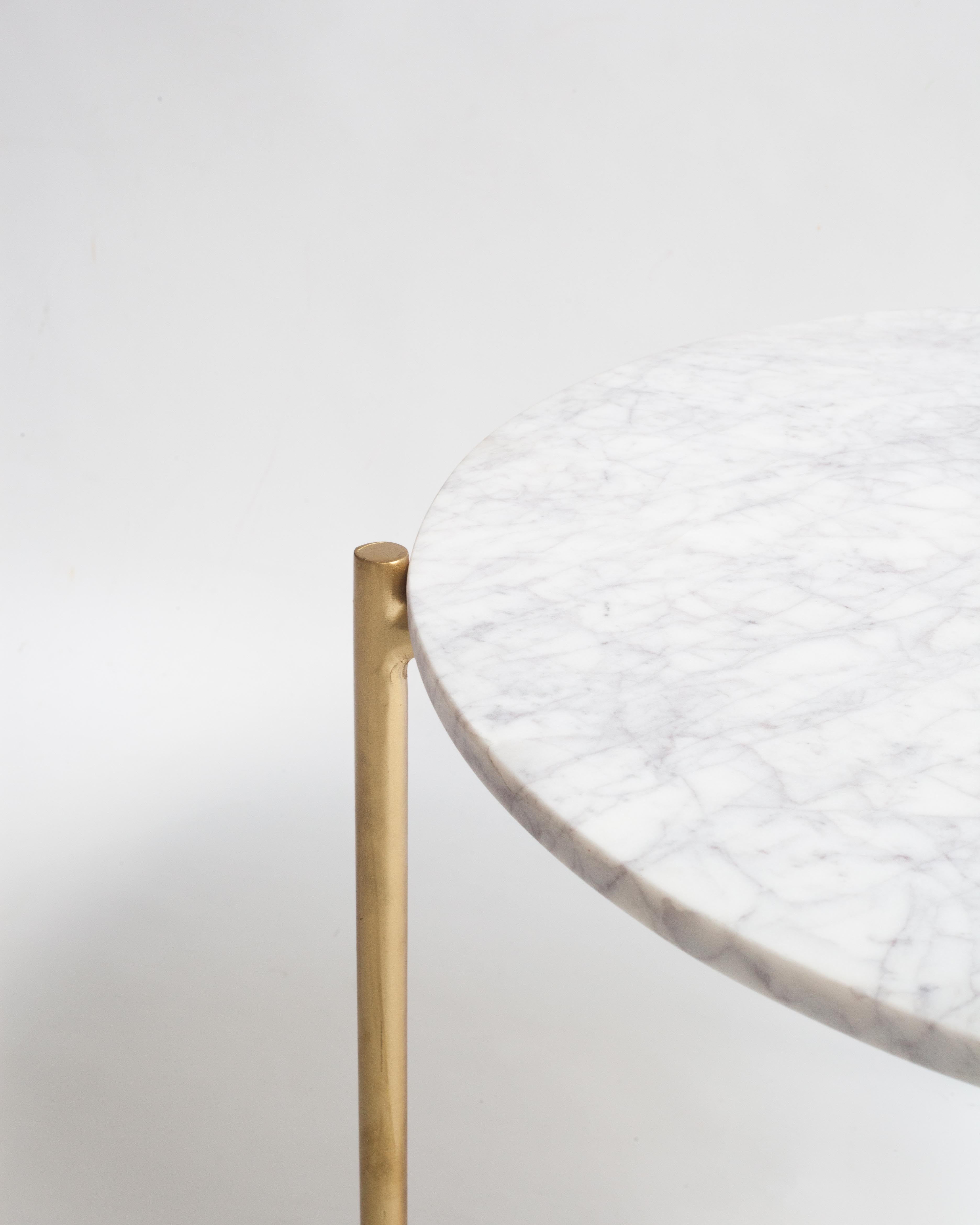 Morgans Table (white)