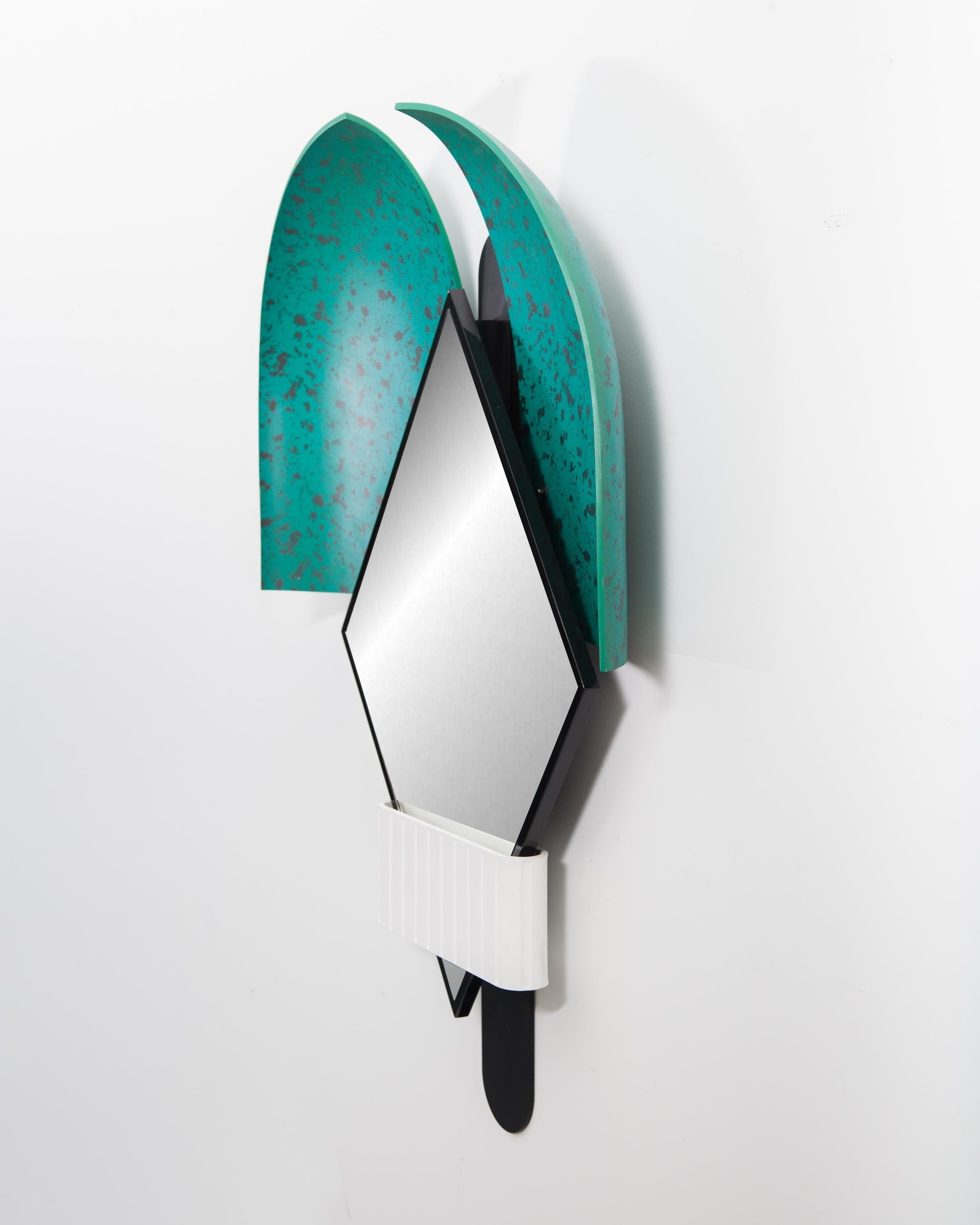 Bonnet Mirror Green