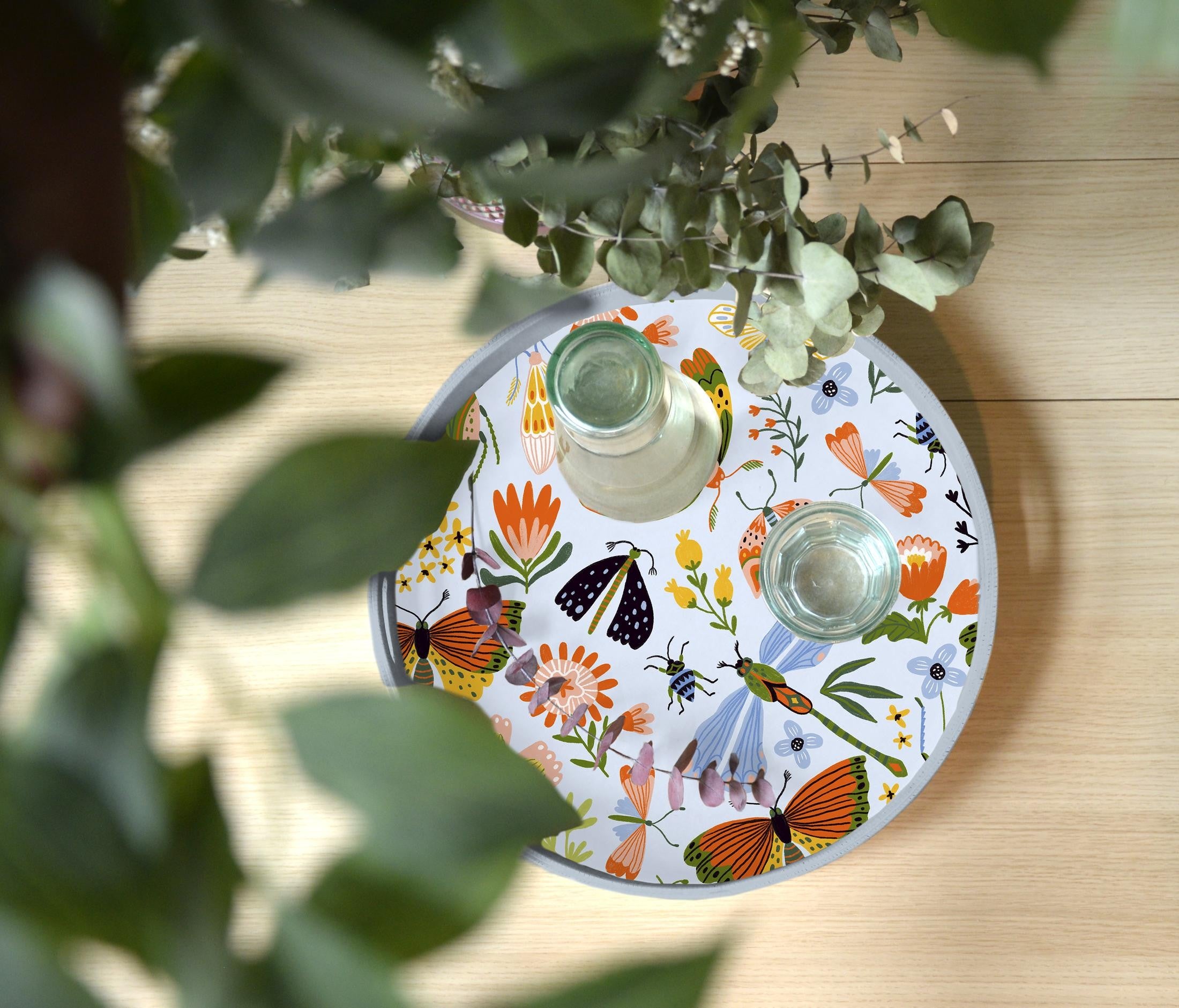 Round Tray Insects