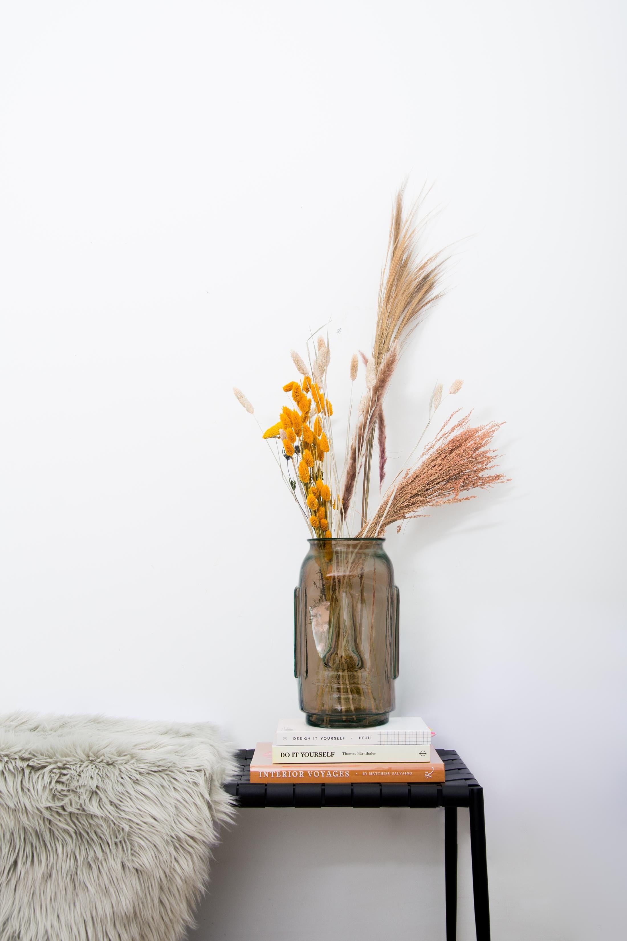 Moai Vase (Fume)