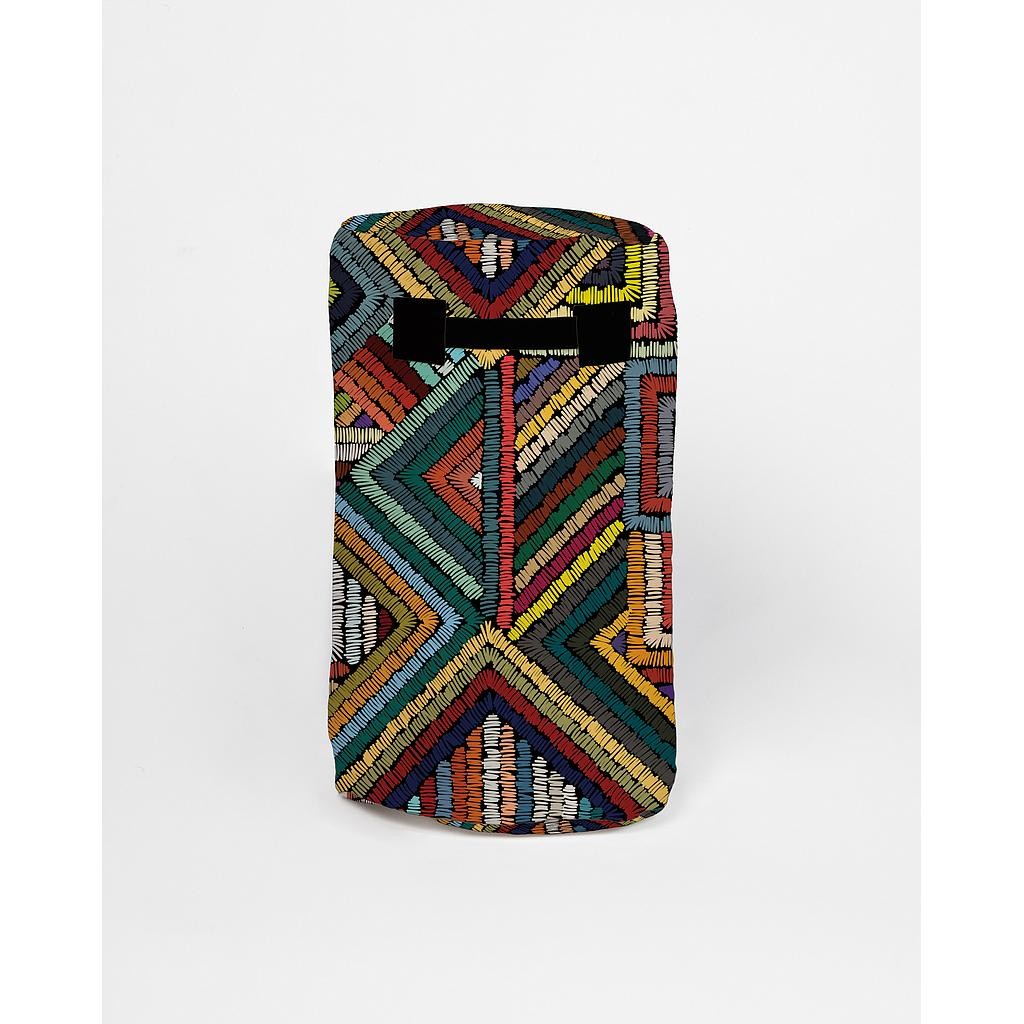 Textile puff (Hilo)