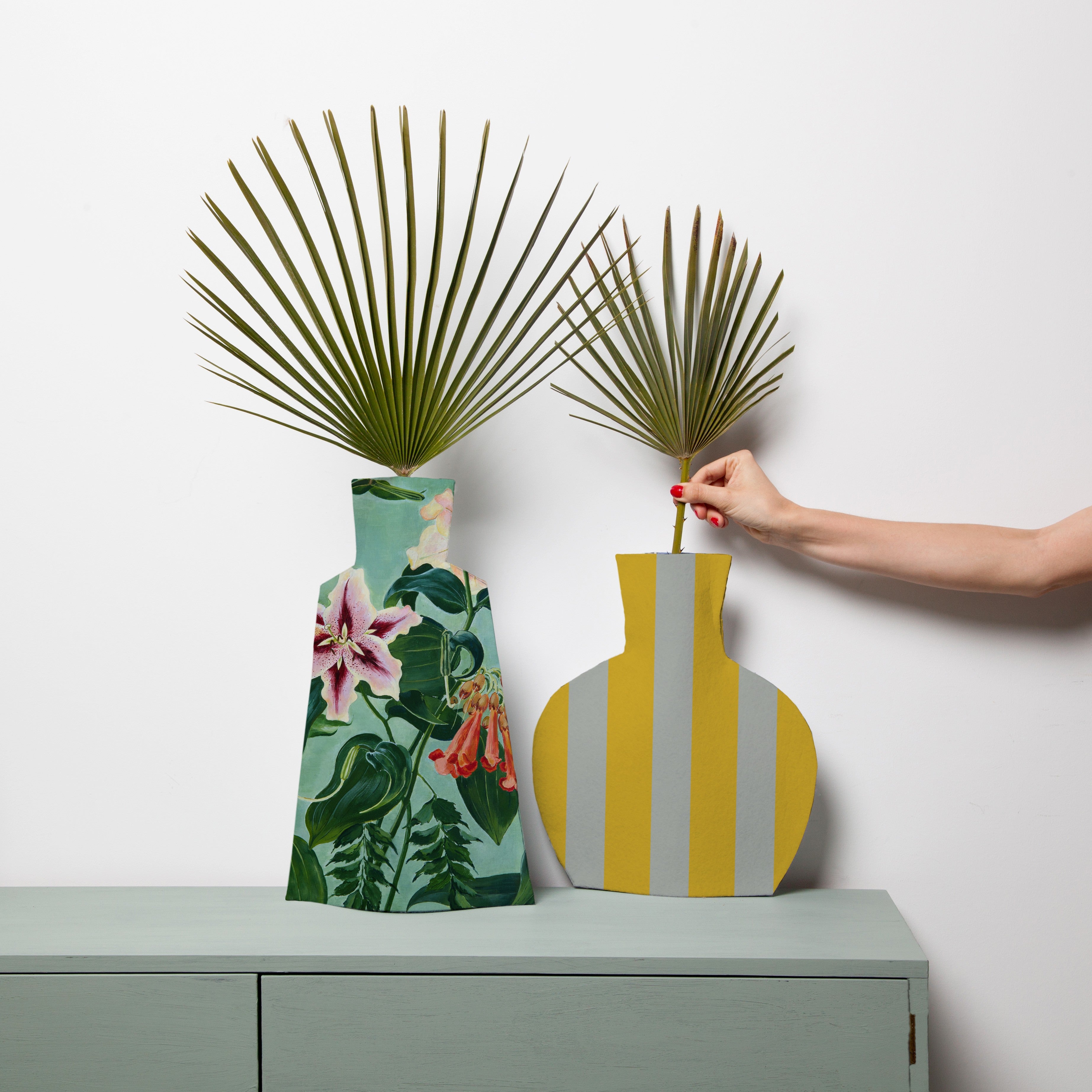 Flower Vases XL (Turquoise Flowers)