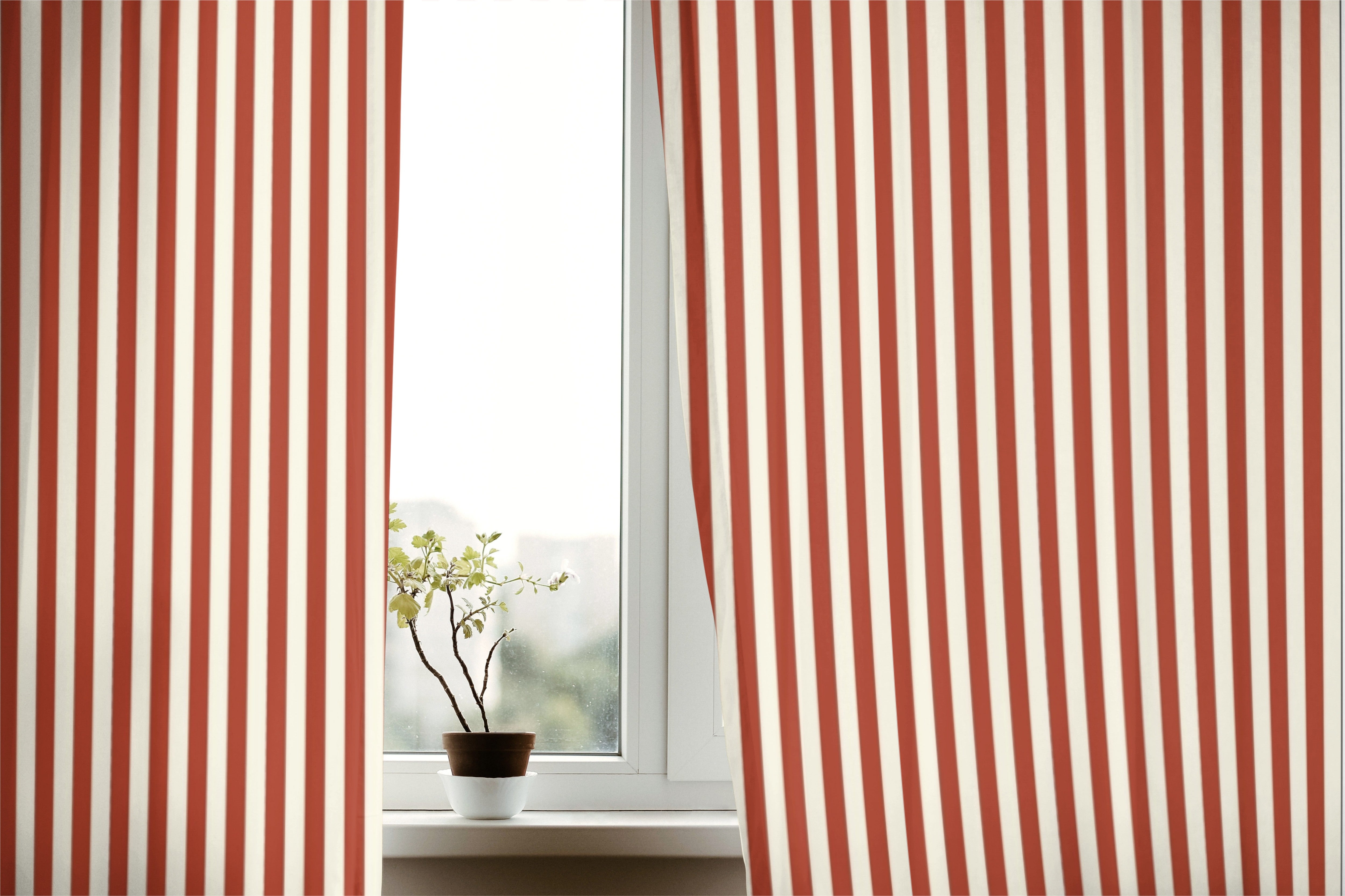 Cortina Marshall Red Stripes