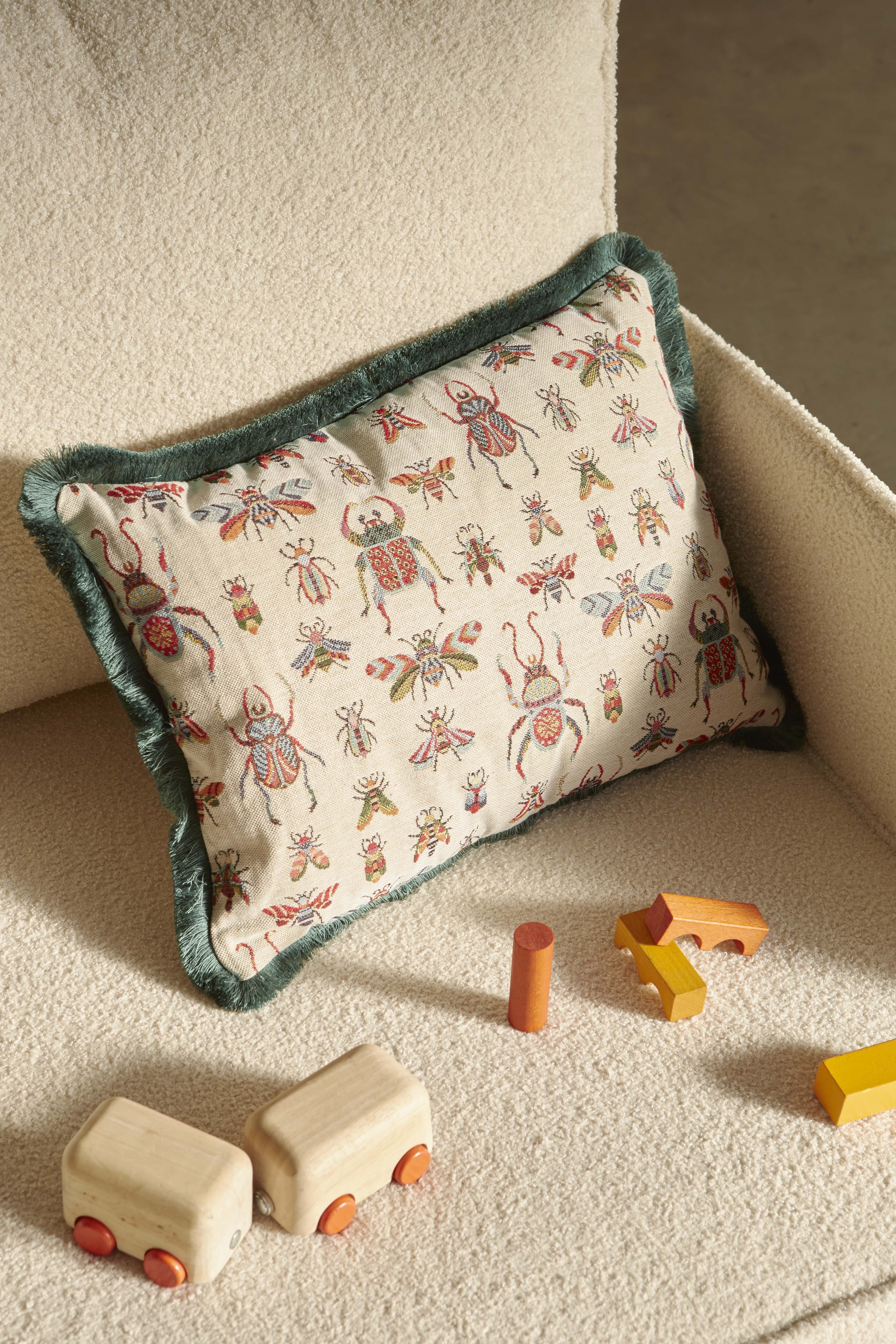 Jacquard Cushion 50*35 Bees