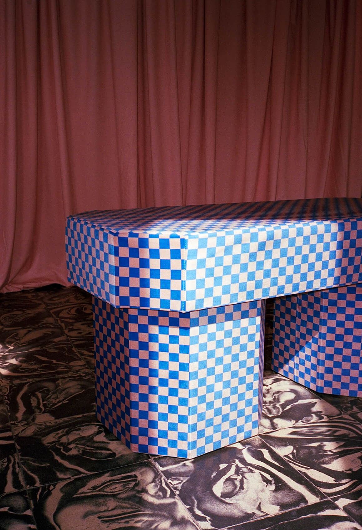 Viva Bench checkerboard pink and Blue