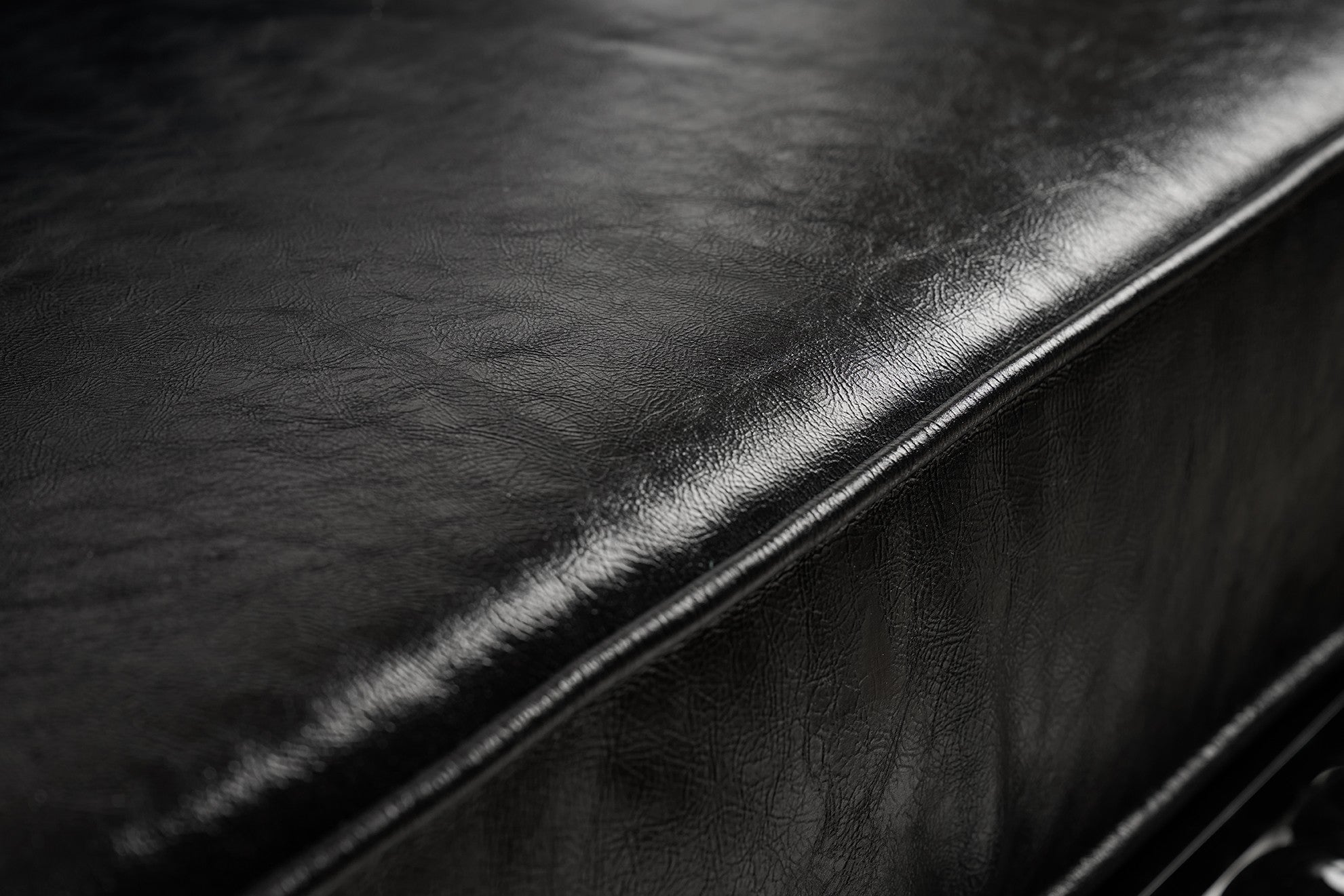 Sillón Buendía Cuero Negro